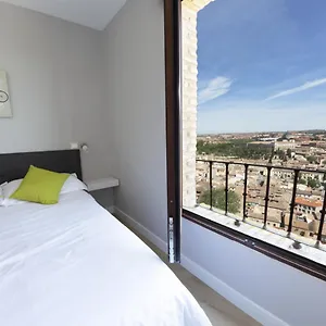 Nunez De Arce Apartment